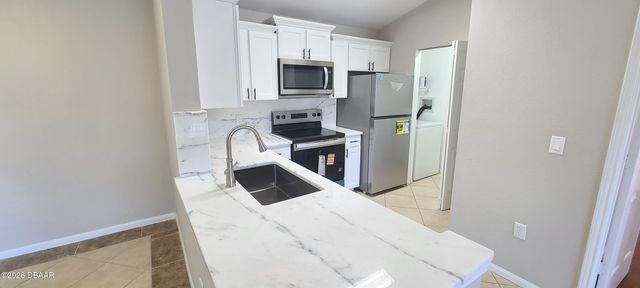 940 Village Trl Unit 4-306, Port Orange, FL 32127