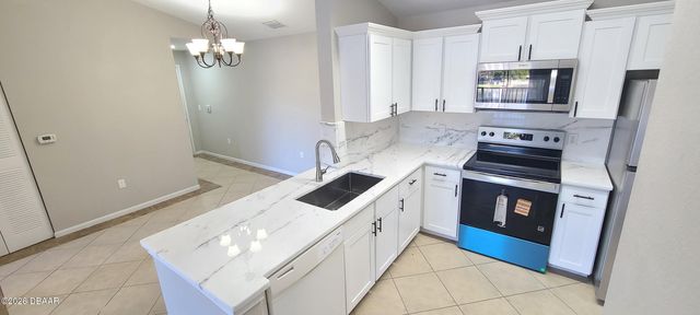 940 Village Trl Unit 4-306, Port Orange, FL 32127