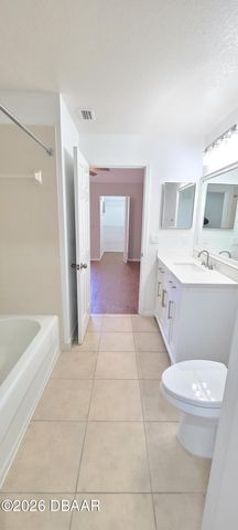 940 Village Trl Unit 4-306, Port Orange, FL 32127