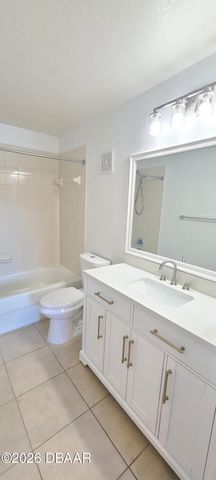 940 Village Trl Unit 4-306, Port Orange, FL 32127