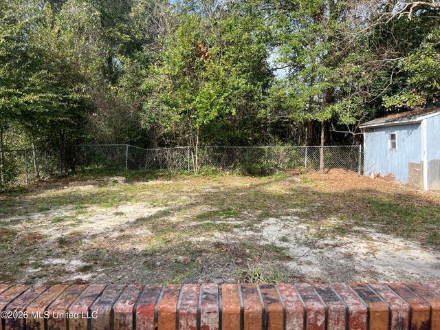 2530 Old Bay Road, Biloxi, MS 39531