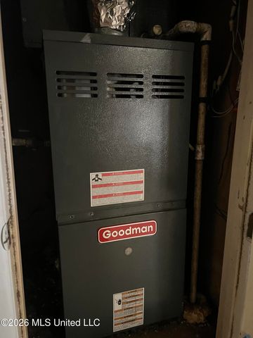 2530 Old Bay Road, Biloxi, MS 39531