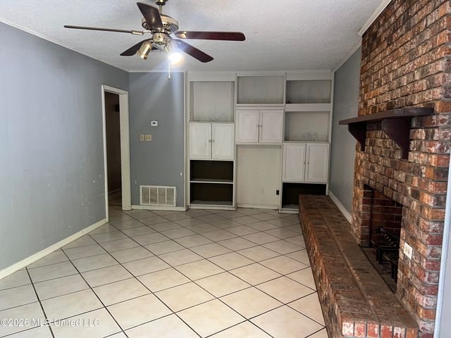 2530 Old Bay Road, Biloxi, MS 39531