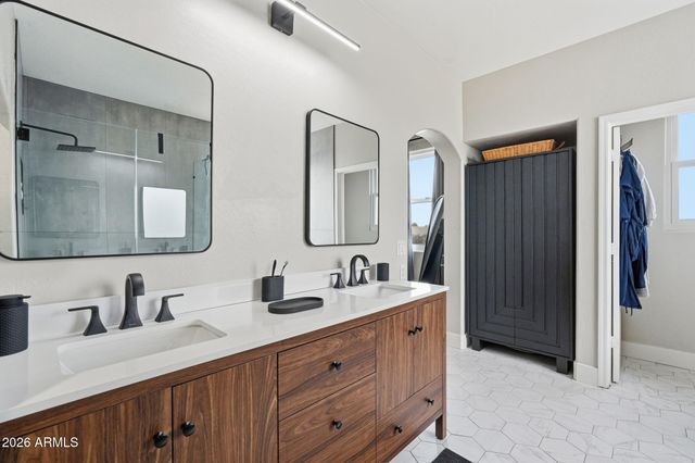 6300 S BLACK HILLS Way, Chandler, AZ 85249