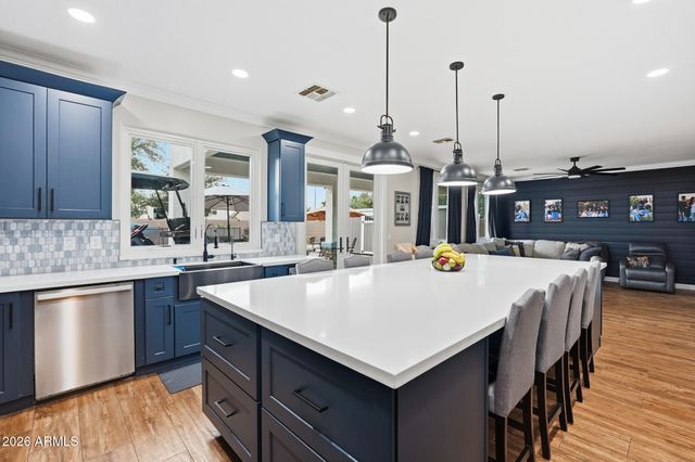 6300 S BLACK HILLS Way, Chandler, AZ 85249