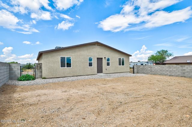 179 S Montgomery Avenue, Corona De Tucson, AZ 85641