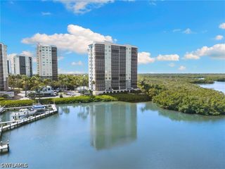420 Cove Tower DR 804, Naples, FL 34110
