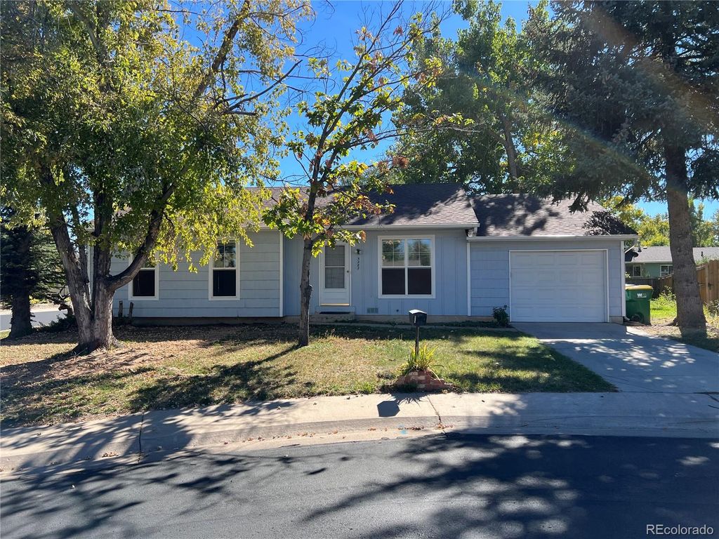 3287 S Dudley Street, Lakewood, CO 80227