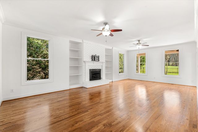 3863 Saundersville Ferry Rd, Mount Juliet, TN 37122