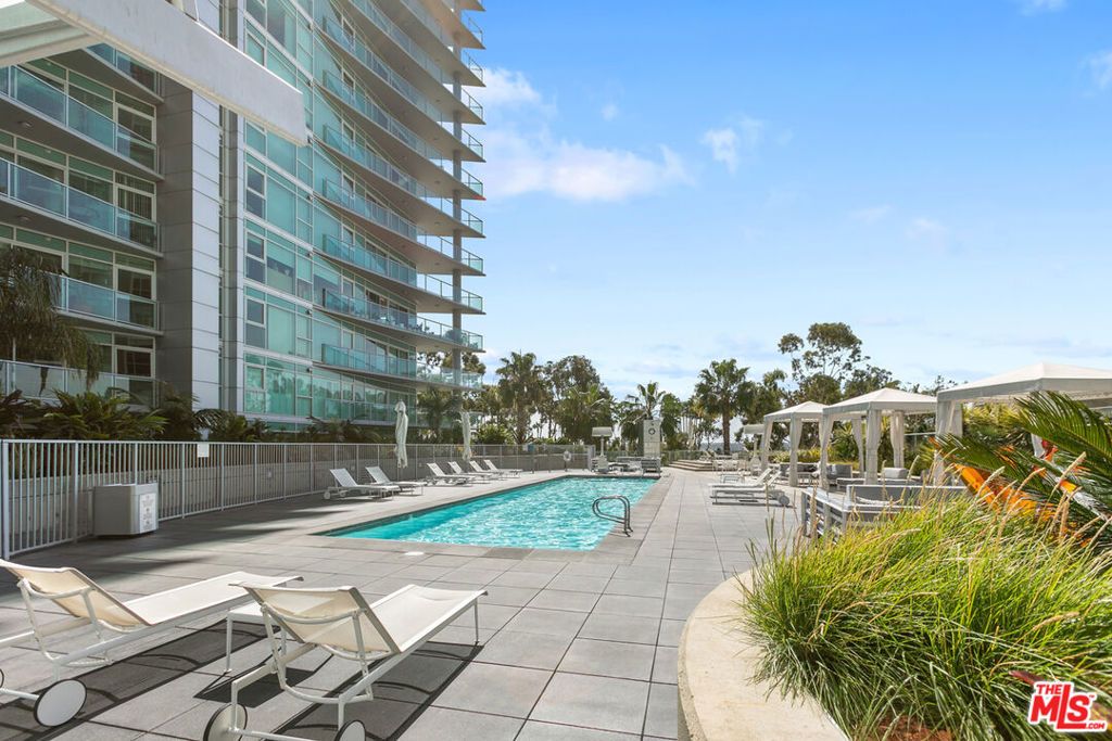 Image 24 of property listing at 13600 MARINA POINTE Drive 812, Marina Del Rey, CA 90292