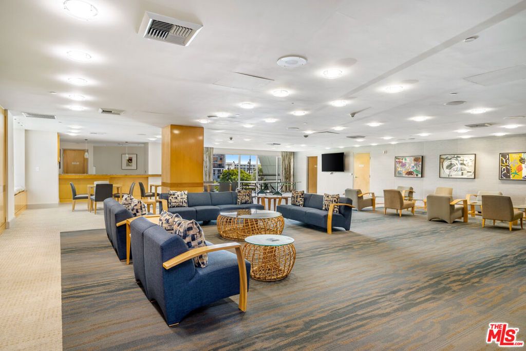 Image 35 of property listing at 13600 MARINA POINTE Drive 812, Marina Del Rey, CA 90292