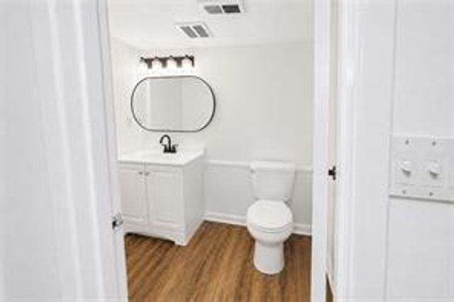 1010 Sexton Drive 10, Stone Mountain, GA 30083