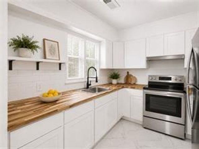 1010 Sexton Drive 10, Stone Mountain, GA 30083
