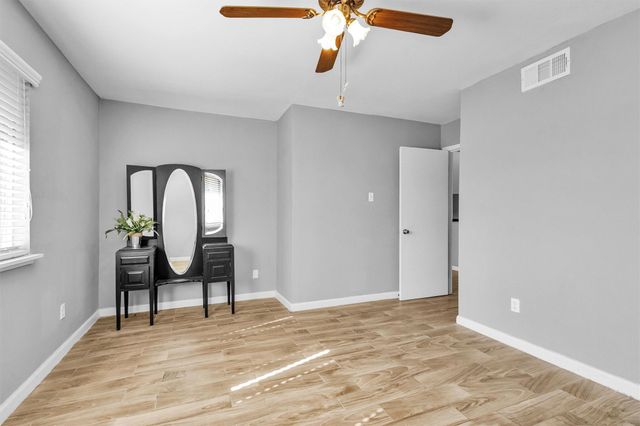 12243 Glenview Drive, Montgomery, TX 77356