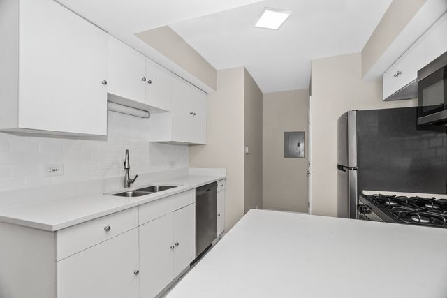 4523.5 S Drexel Boulevard 1E, Chicago, IL 60653