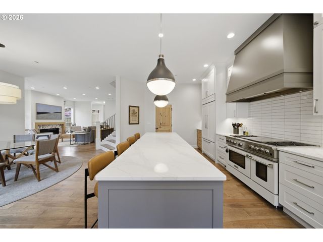 1391 Nw 114TH Ave, Portland, OR 97229