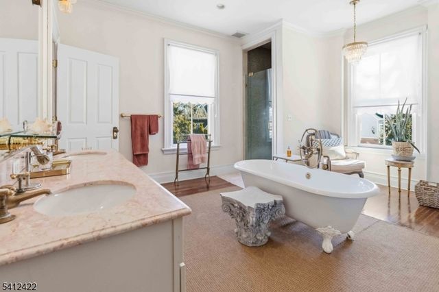 21 Franklin Pl, Morristown Town, NJ 07960