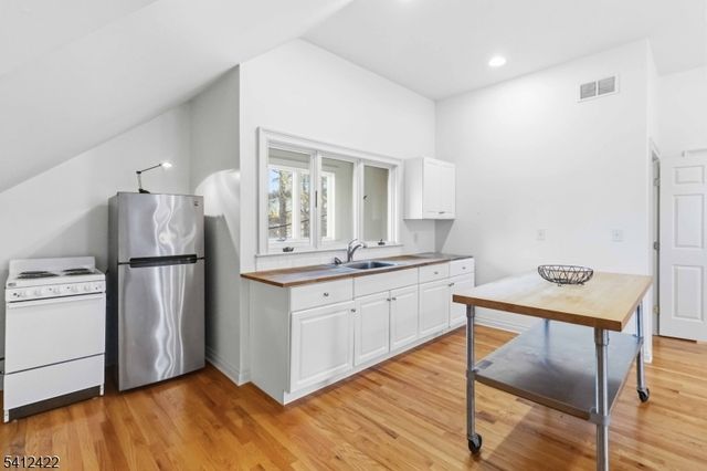 21 Franklin Pl, Morristown Town, NJ 07960