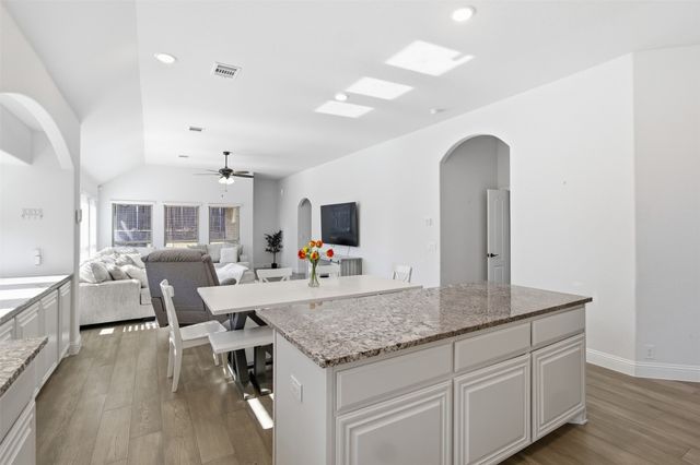 4602 Massey Meadows Way, Midlothian, TX 76065