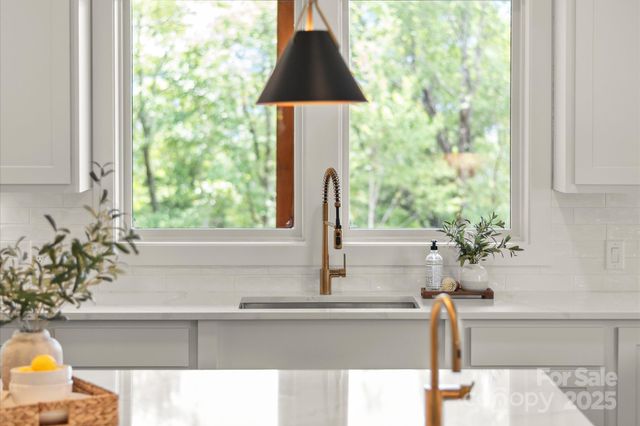 164 Wildcat Lane, Cashiers, NC 28717