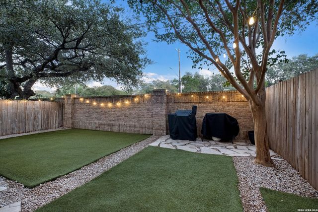 4402 Bending Oak, San Antonio, TX 78249