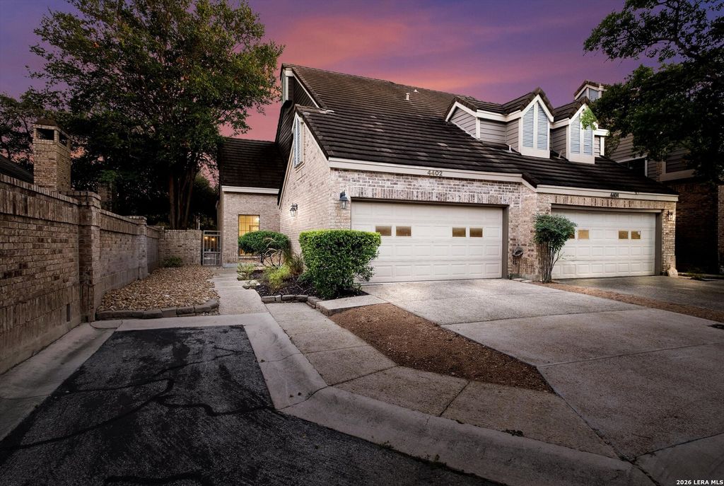 4402 Bending Oak, San Antonio, TX 78249