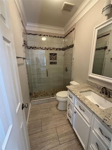 1523 Glen Oaks Drive, Conroe, TX 77385