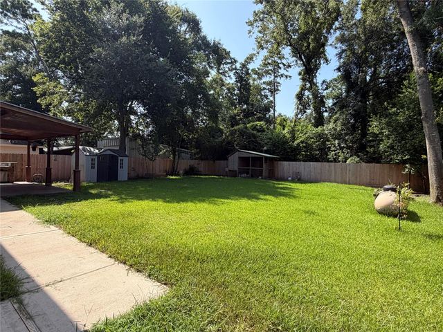 1523 Glen Oaks Drive, Conroe, TX 77385