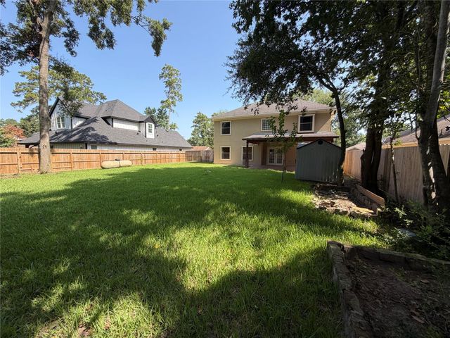 1523 Glen Oaks Drive, Conroe, TX 77385