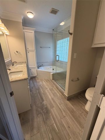 1523 Glen Oaks Drive, Conroe, TX 77385