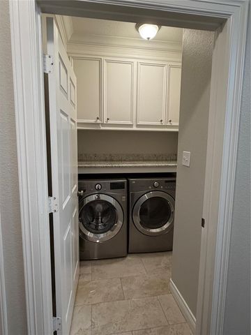 1523 Glen Oaks Drive, Conroe, TX 77385