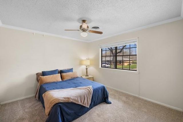 215 Edward Lane, Brenham, TX 77833