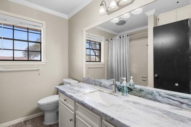 215 Edward Lane, Brenham, TX 77833