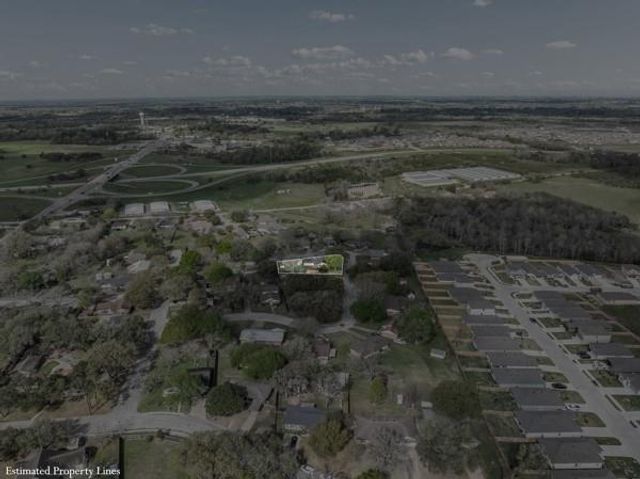 215 Edward Lane, Brenham, TX 77833