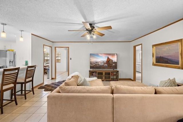 215 Edward Lane, Brenham, TX 77833