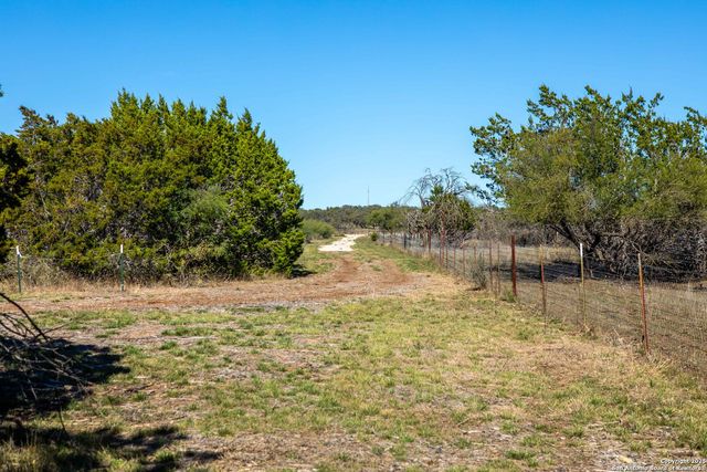 10935 Fm 470, Tarpley, TX 78883