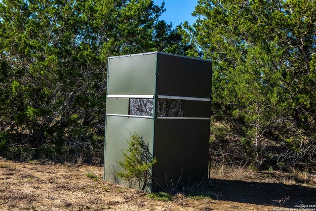 10935 Fm 470, Tarpley, TX 78883