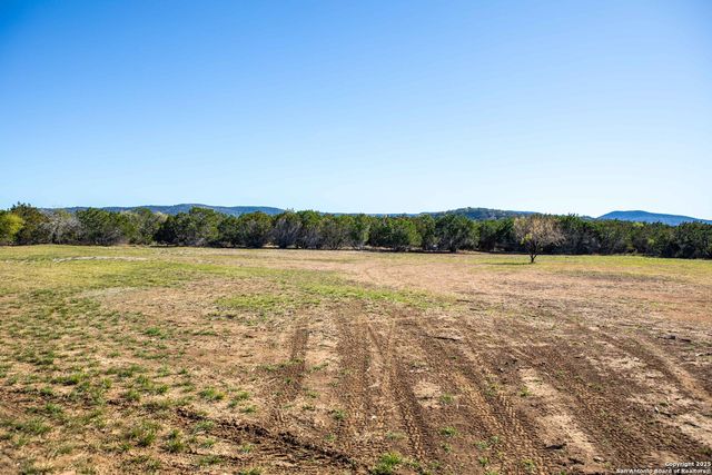 10935 Fm 470, Tarpley, TX 78883