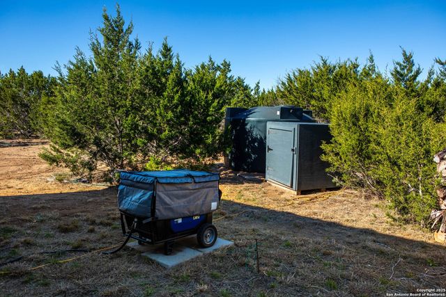 10935 Fm 470, Tarpley, TX 78883