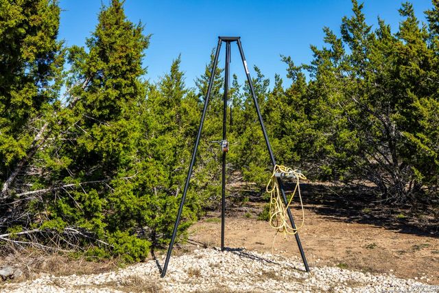 10935 Fm 470, Tarpley, TX 78883