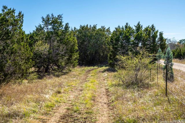 10935 Fm 470, Tarpley, TX 78883