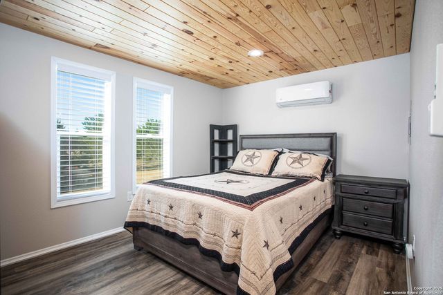 10935 Fm 470, Tarpley, TX 78883