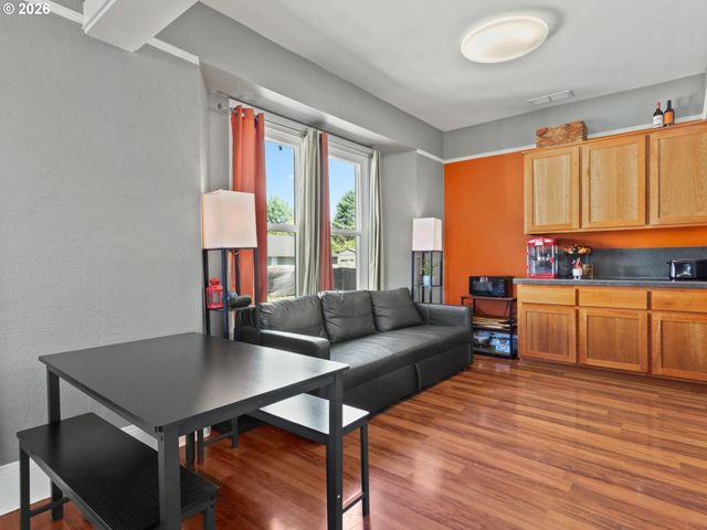410 E YACOLT Rd, Yacolt, WA 98675