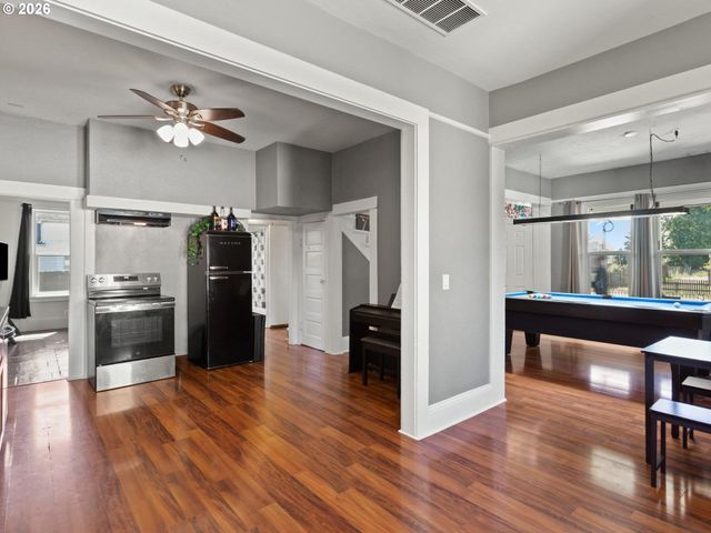 410 E YACOLT Rd, Yacolt, WA 98675