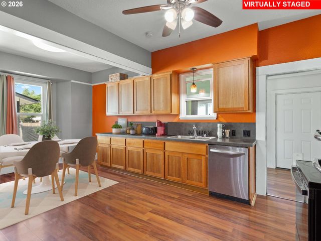 410 E YACOLT Rd, Yacolt, WA 98675