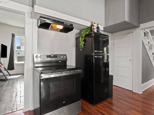 410 E YACOLT Rd, Yacolt, WA 98675