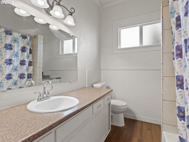 410 E YACOLT Rd, Yacolt, WA 98675