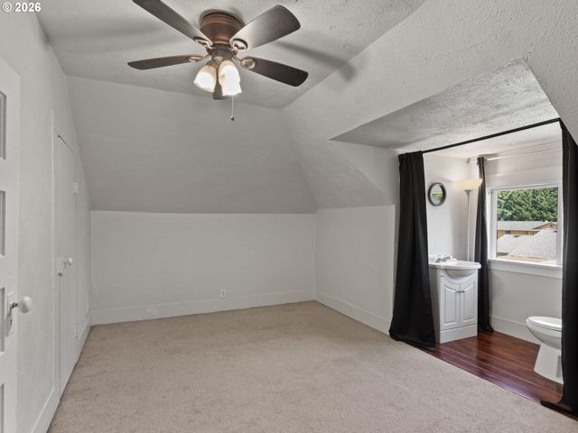 410 E YACOLT Rd, Yacolt, WA 98675