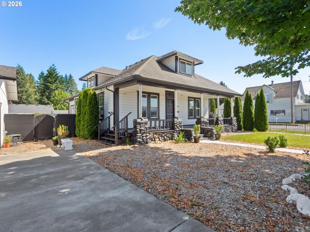 410 E YACOLT Rd, Yacolt, WA 98675