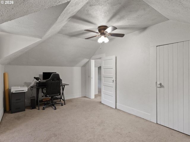 410 E YACOLT Rd, Yacolt, WA 98675